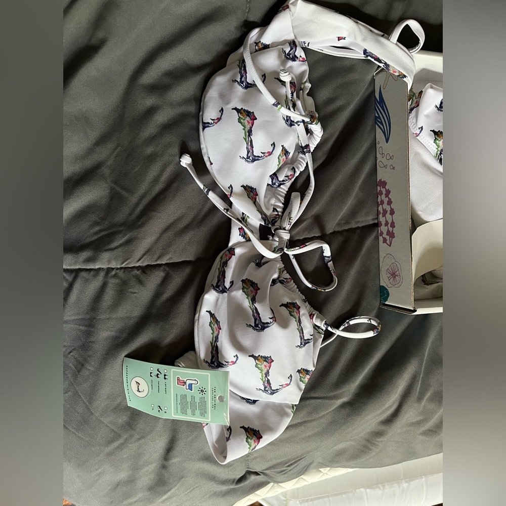 Cape Cod bikini-nwt-top med, bottoms lg
